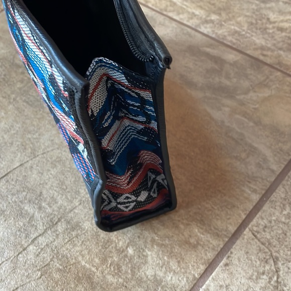 SouthWest Cosmetic Bag - Picture 6 of 7